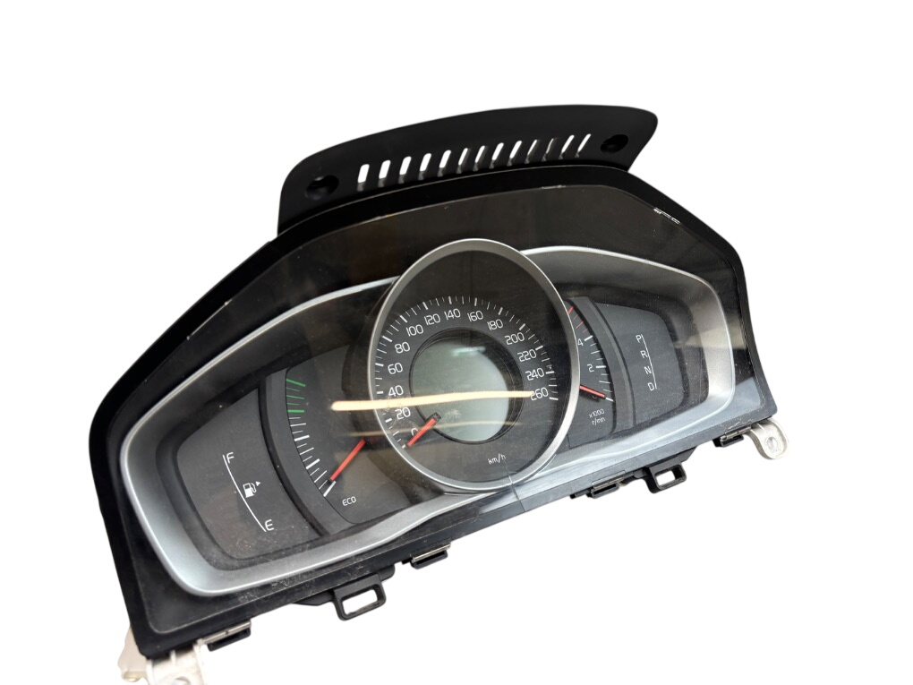 Volvo V70 приборы 36003008 Instrument Cluster VOLVO XC70 II (2007...