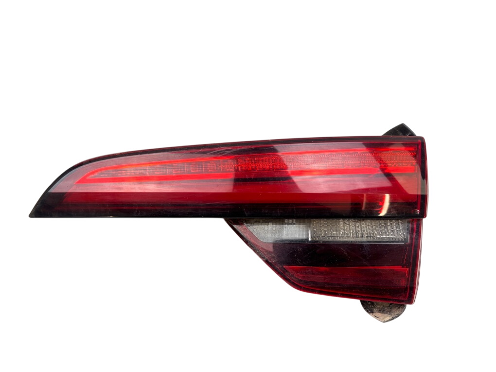 Audi A4 (B8) Inner tail light, right 8W9945094 Inner tail light, right AUDI A4 (8W, ...
