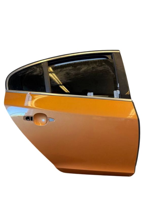 32228975 Door Rear Right VOLVO S60 II / V60 I (2010-2018)