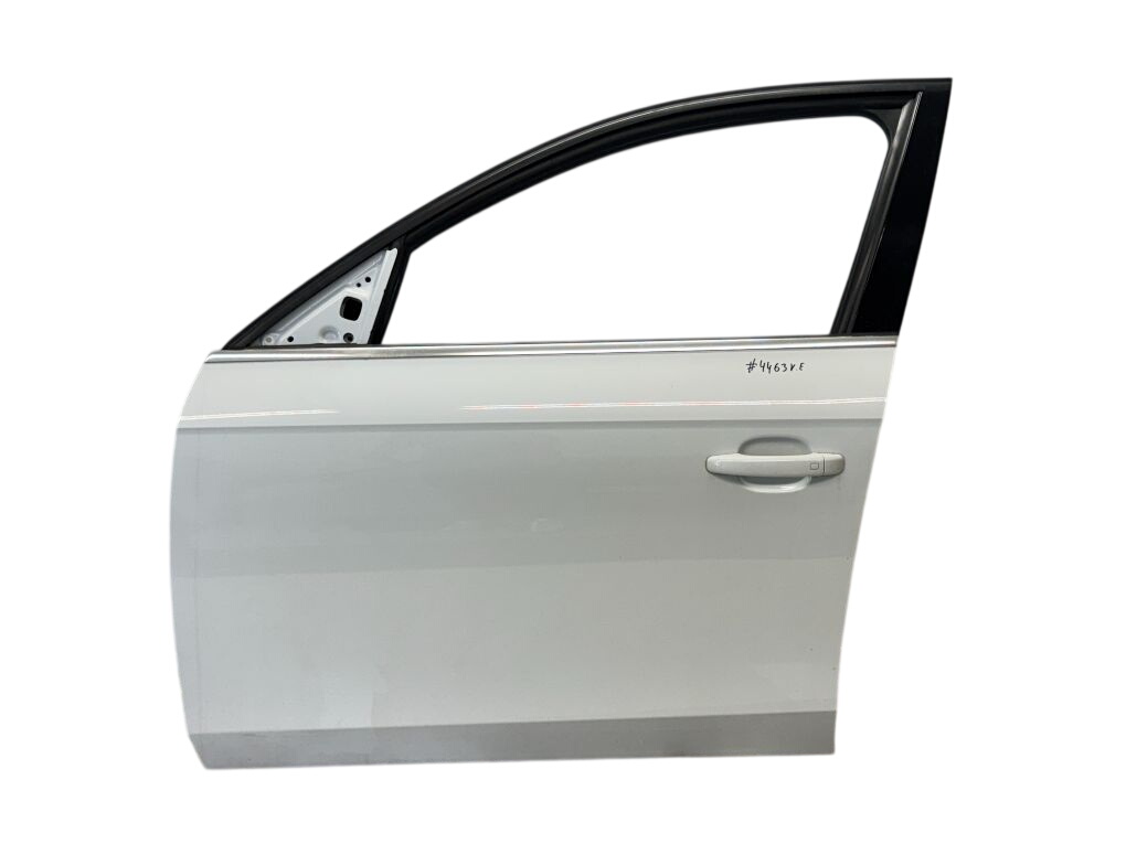 Audi A4 (B8) Door Front Left 8K0831051J Door Front Left AUDI A4 / A4 ALLROAD...