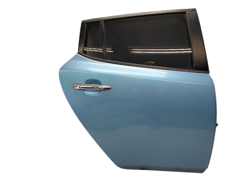 Nissan Leaf Door — rear right