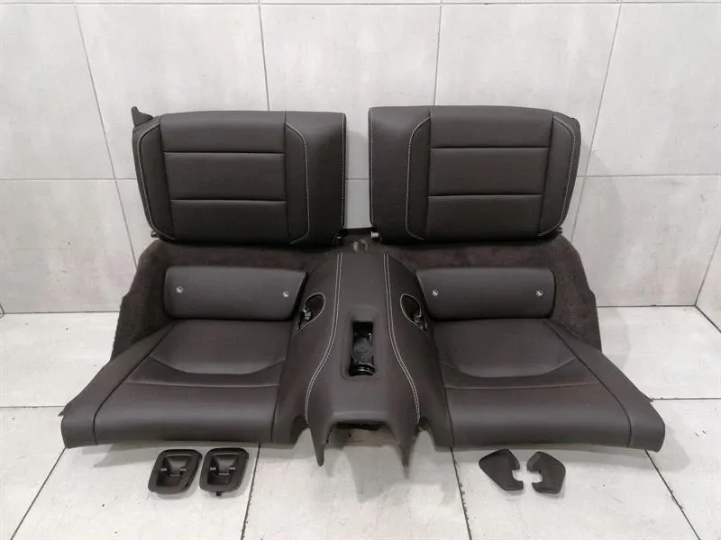 Porsche 911 (991) Porsche 911 991 seats rear set seats interior coupe rear seat bench espresso leather Body type: Coupe
Fuel: Petrol