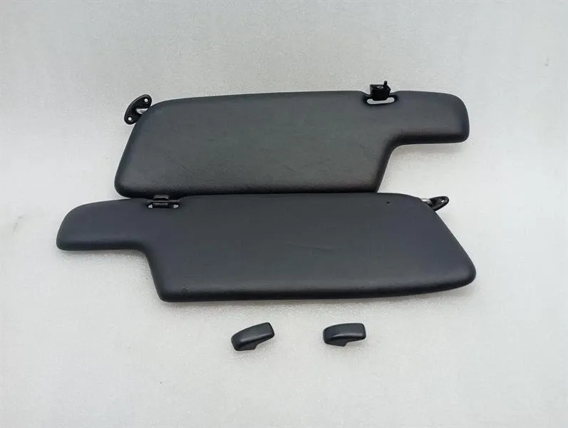 Porsche 911 Porsche 911 1984-1989 Sun Visor 91173103136 Sun Visor Trim 91173103235 CA9 Body type: Coupe
Fuel: Petrol