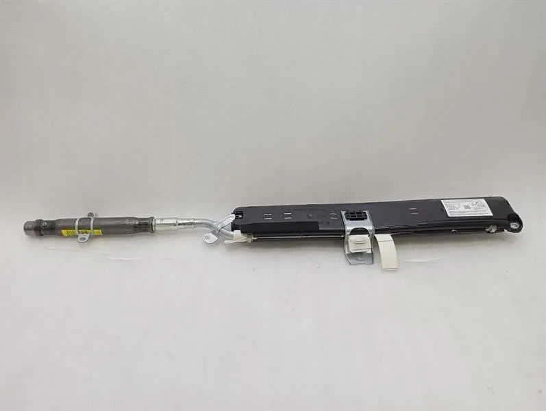 Porsche 911 (991) Porsche 911 991 right roof safety curtain 99180309204 safety module right Body type: Coupe
Fuel: Petrol
