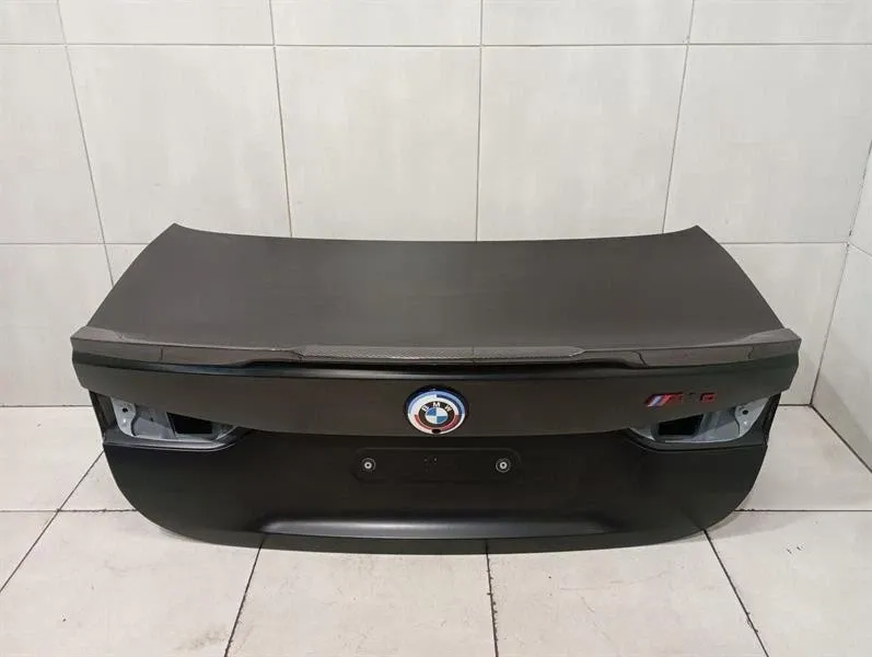 BMW 4 (G22 / G23 / G26)  BMW 4 M4 G82 G22 Boot Lid 7956379 Tailgate with Carbon Spoiler Body type: Coupe
Fuel: Petrol