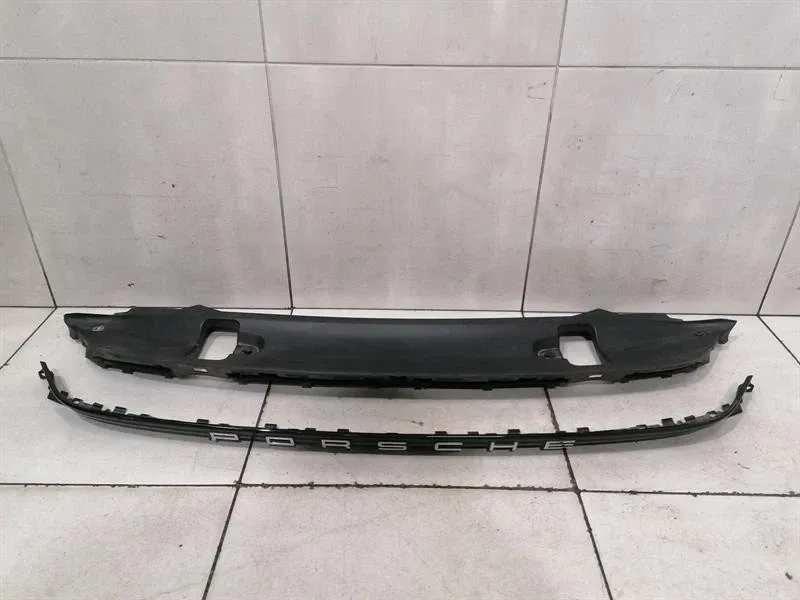 Porsche Cayman (981) Porsche Cayman 718 Rear Bumper Moulding 982807795A Bumper Strip 982807659 Body type: Coupe
Fuel: Petrol