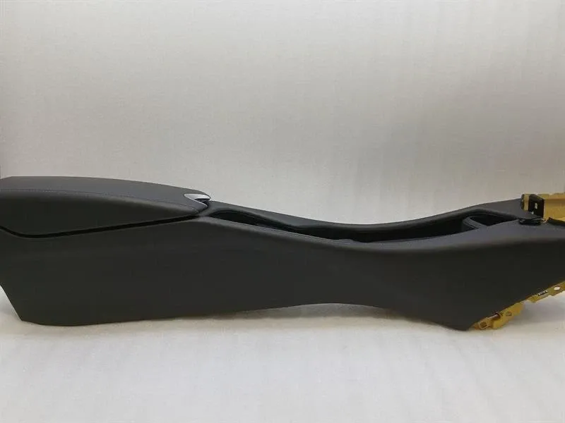 McLaren 720S Coupe Console RHD Centre Console Console LEATHER UK JPN AU Brand/Model: MCLAREN 720S
Year: 2018
Engine: 39...