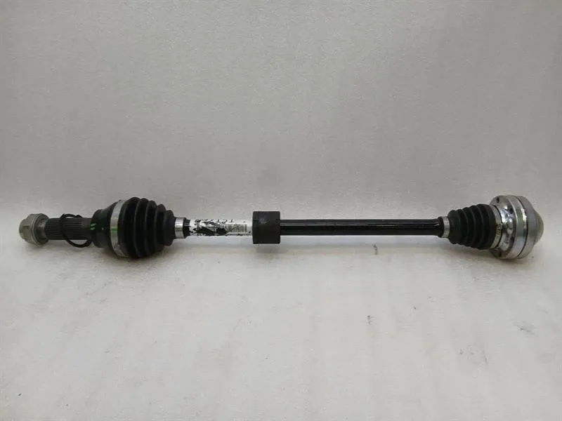 Ferrari SF90 F173 Right Front Drive Shaft 892151 Drive Shaft Front Right Brand/Model: FERRARI SF90
Year: 2023
Engine: 29...