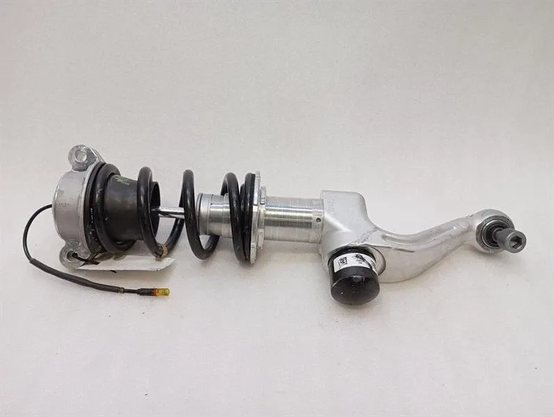 Ferrari SF90 F173 shock absorber front 902988 shock absorber front right right Brand/Model: FERRARI SF90
Year: 2023
Engine: 29...