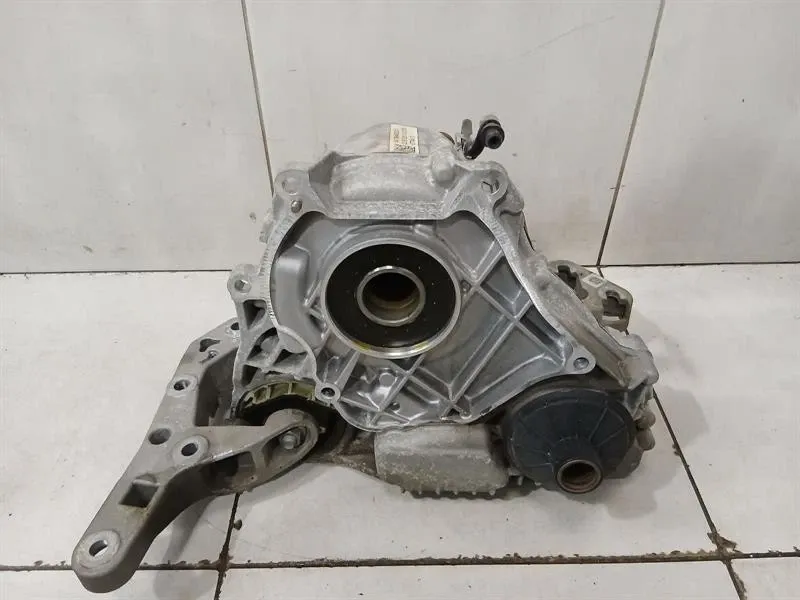 BMW 3 (G20 / G21) BMW M4 G82 G80 Transfer Box 9847756 Transfer Case 27109847756