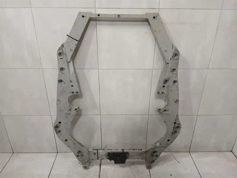 Ferrari 12 Cilindri F167 Beam Subframe Front 985874159 Front Axle Carrier Brand/Model: FERRARI ROMA
Year: 2023
Engine: 38...