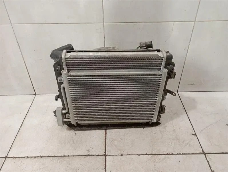 Porsche 911 (996) Porsche 911 996 water radiator 99610613150 LH water cooler radiator fan Body type: Coupe
Fuel: Petrol