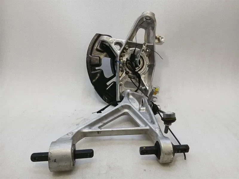 Ferrari Roma Right Front Hub 862457 Amalfi Wheel Bearing Housing Front Right