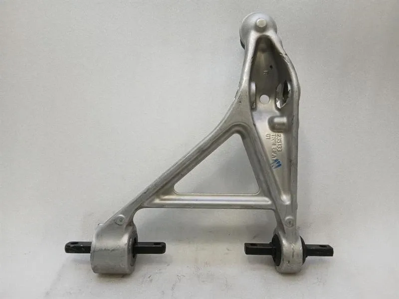 Ferrari F12 FF GTC4 Portofino Roma Right Front Wishbone 268895 Front Wishbone Brand/Model: FERRARI 812
Year: 2020
Engine: 649...