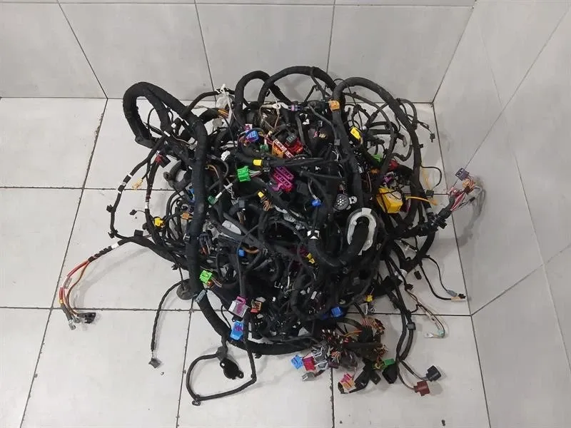 Lamborghini Huracan LP640 EVO SPYDER Wiring Loom MAIN RHD Wiring Harness Brand/Model: LAMBORGHINI HURACAN
Year: 2021
Eng...