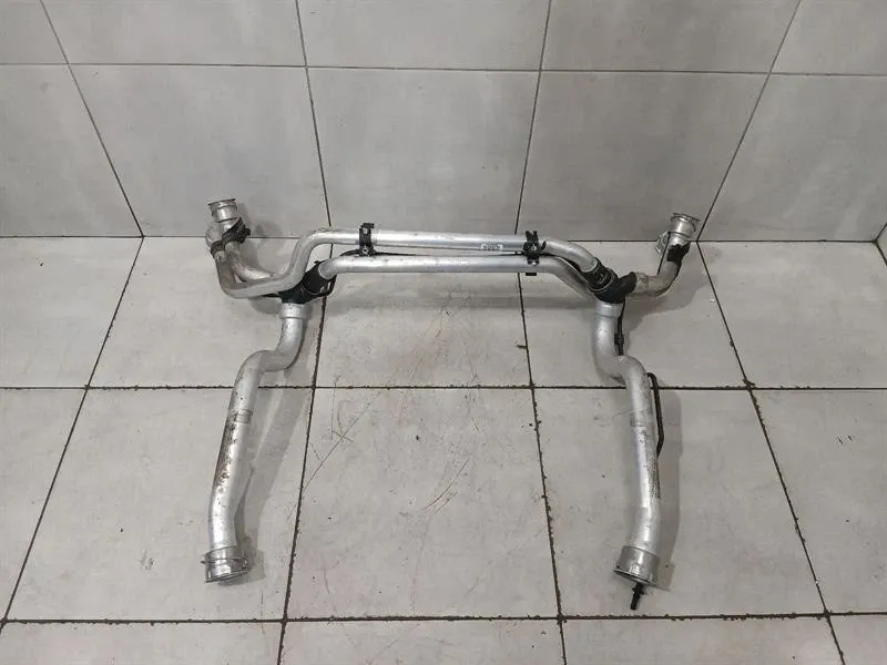 Porsche Cayman (981) Porsche Cayman 718 GT4 Cooling Pipe 99110672002 Coolant Hose Hose SET Body type: Coupe
Fuel: Petrol