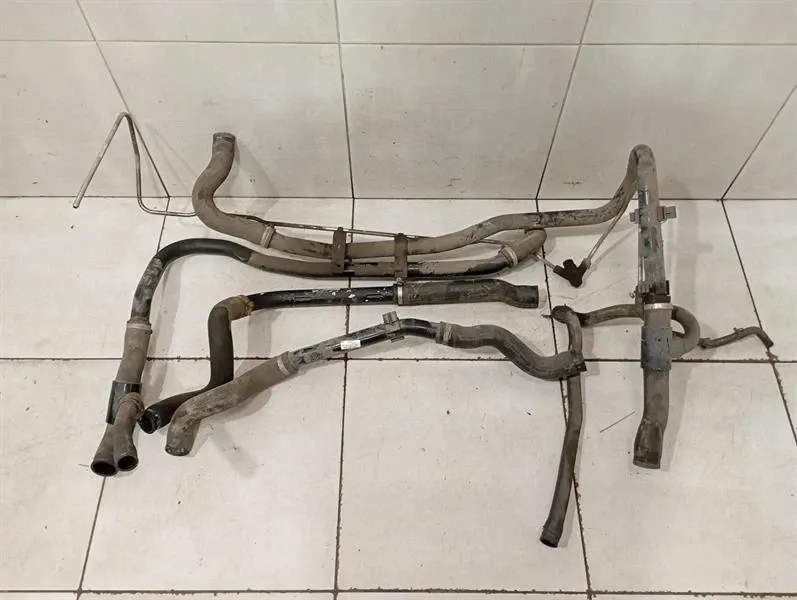 Porsche 911 (996) Porsche 911 996 cooling pipe set 99610671501 cooling water hose hose set Body type: Coupe
Fuel: Petrol
