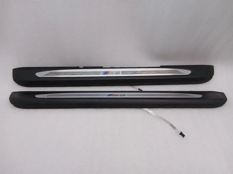 BMW 6 (E63 / E64) BMW 6 Series E63 LED Door Sill Set 7898230 Door Sill Set Defects Body type: Coupe
Fuel: Petrol