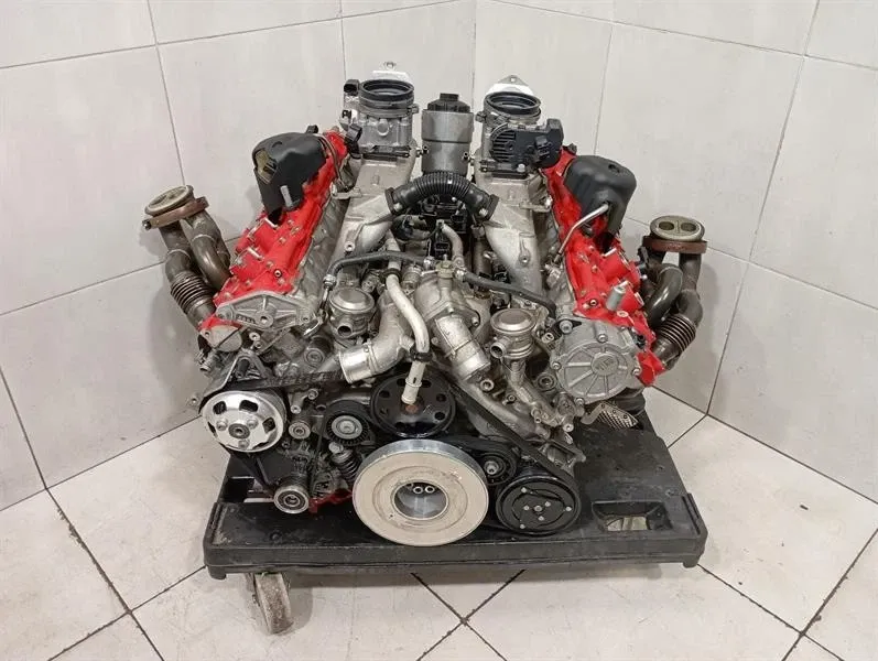 Ferrari 488 Pista F142M Engine F154CD Engine 3.9 V8 985000295