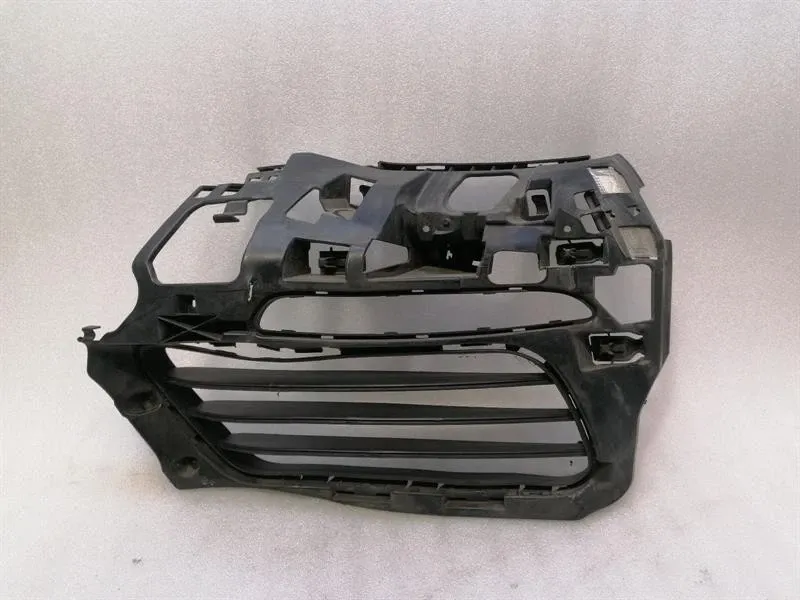 Porsche Cayman (981) Porsche Cayman 718 LHS Bumper Bracket 982807683 Bumper Bracket Faulty Body type: Coupe
Fuel: Petrol