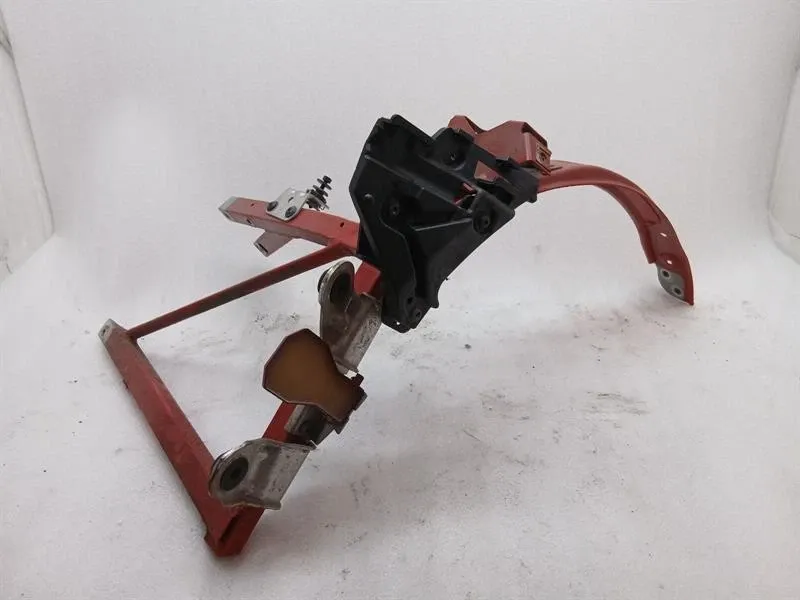 Audi R8 Audi R8 4S Performance left holder-bracket 4S0806191B holder carrier left Body type: Coupe
Fuel: Petrol
