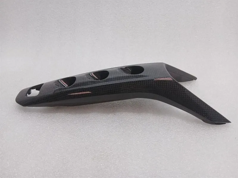 Ferrari 488 F142M 86884200 Carbon Bridge Cover CILR F12 GEAR TRIM
