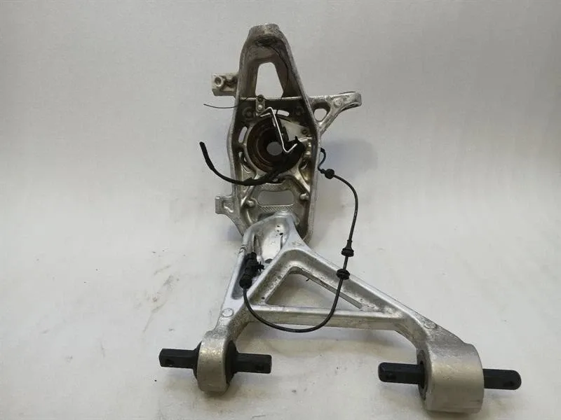 Ferrari Roma F169 Left Front Hub 867707 Wheel Bearing Housing Front Left