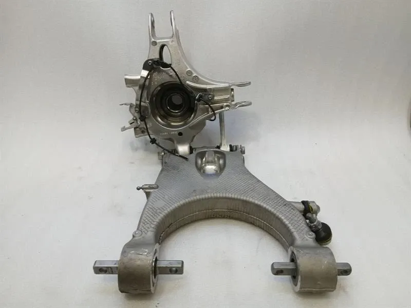 Ferrari Roma F169 Left Rear Hub 867720 Wheel Bearing Housing Rear Left Brand/Model: FERRARI ROMA
Year: 2023
Engine: 38...