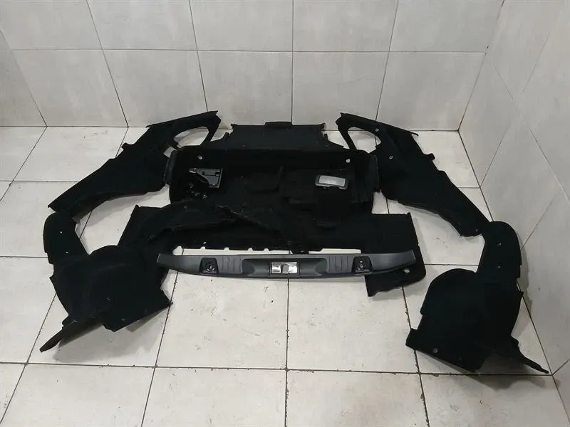 Ferrari California Ferrari California T F149 14-17 Luggage Cover SET 86611700 Fairing SET Body type: Convertible
Fuel: Petrol