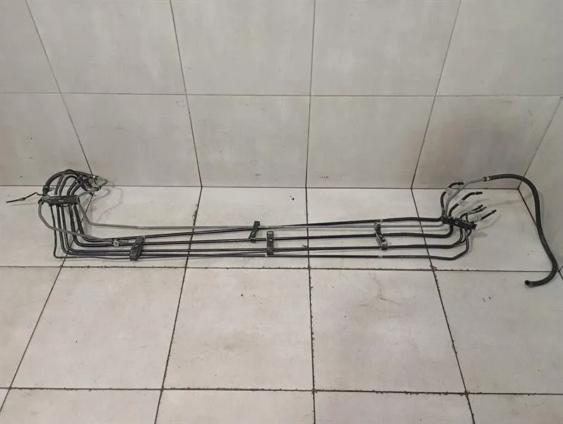 Ferrari 599 GTB F141 Underbody Pipes Set 224017 Hose Kit Brand/Model: FERRARI 599 GTB F141
Year: 2009
En...