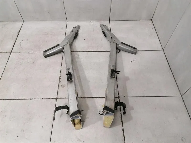Aston Martin Rapide 10-14 Holder Bracket Front Holder Carrier