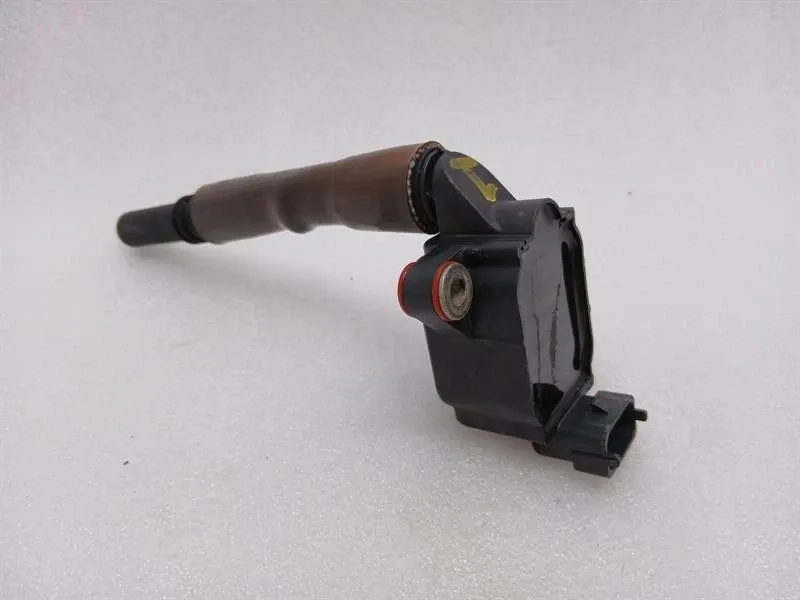 Ferrari SF90 F173 Ignition Coil 912709 SF90 Ignition Coil Brand/Model: FERRARI SF90
Year: 2025
Engine: 29...