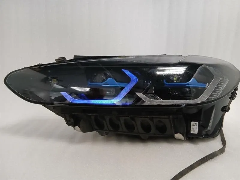 BMW 4 (G22 / G23 / G26)  BMW 4 M4 G82 G22 Left Headlight 8084893 RHD Headlight Left LASER 63118084893 Body type: Coupe
Fuel: Petrol
