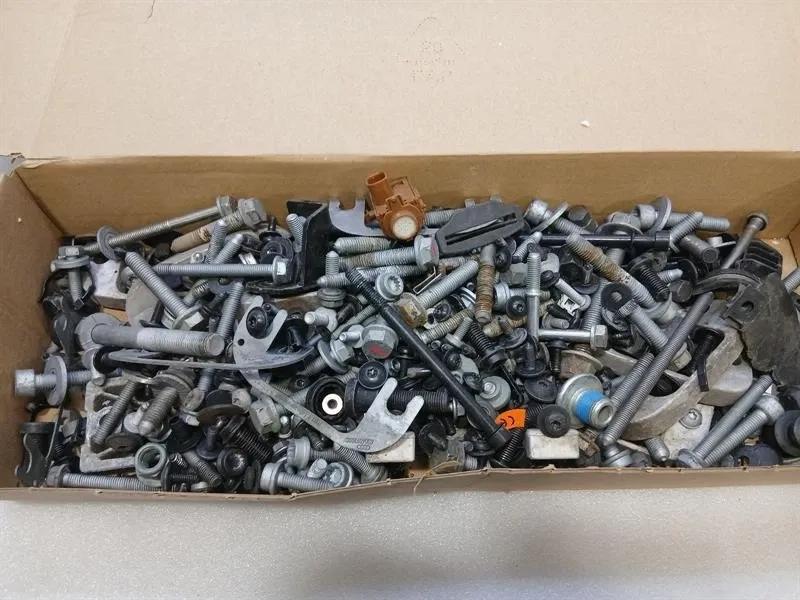 LAMBORGHINI HURACAN LP640 SPYDER SCREWS BOLTS FROM ONE CAR SET SET BOLTS Brand/Model: LAMBORGHINI HURACAN
Year: 2021
Eng...