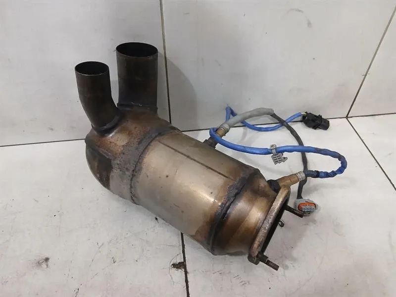 Porsche 911 (991) Porsche 911 991 Catalytic Converter 9P1254400 LH 1-3 Catalytic Converter LEFT MK2 Body type: Coupe
Fuel: Petrol