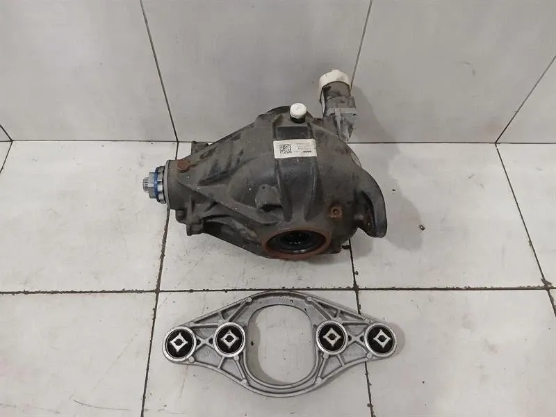 BMW 4 (G22 / G23 / G26)  BMW 4 M4 G82 G22 Rear Diff 8747240 Rear Differential M3 G80 G20 8747239 Body type: Coupe
Fuel: Petrol