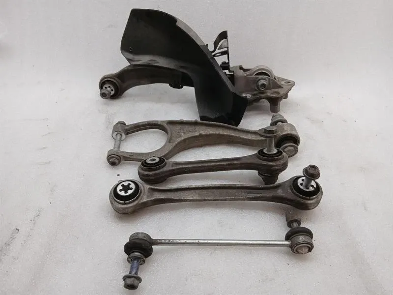 Porsche 911 992 right rear wishbone set 9P1505224B rear right wishbone set