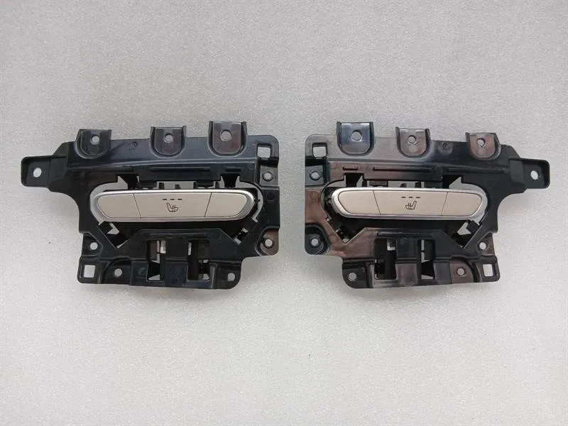 Mercedes-Benz S Coupe (C217) Mercedes CL W217 switch A2179050351 set of 2 switch seat heater Body type: Coupe
Fuel: Petrol