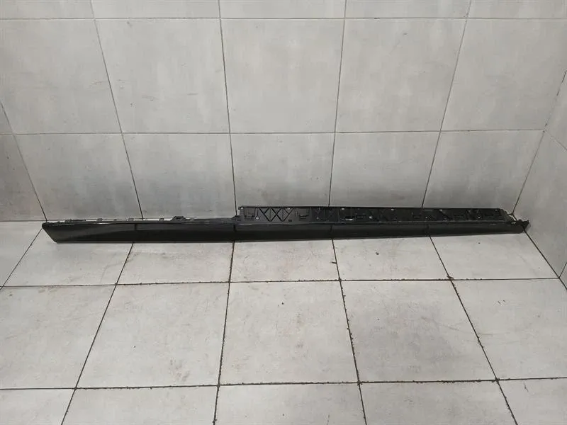 Audi R8 4S Performance side skirt 4S0853856 right side sill right