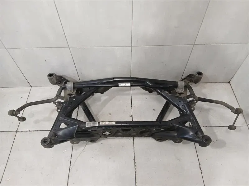 BMW 4 (G22 / G23 / G26)  BMW 4 M4 G82 G22 Subframe Rear 8746172 + Roll Bar Axle Frame Rear Axle Body type: Coupe
Fuel: Petrol