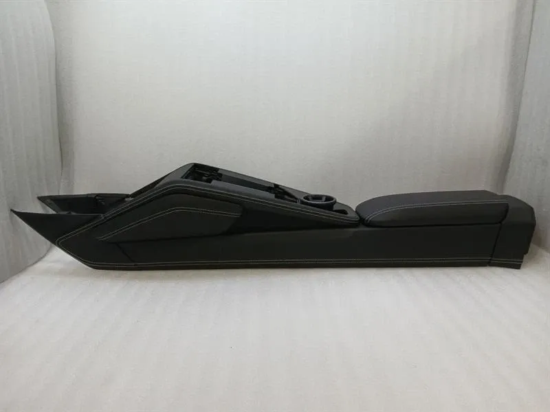 Porsche 911 (992) Porsche 911 992 Armrest GTS Console Center Console Armrest Exclusive S/T Leather Body type: Targa
Fuel: Hybrid