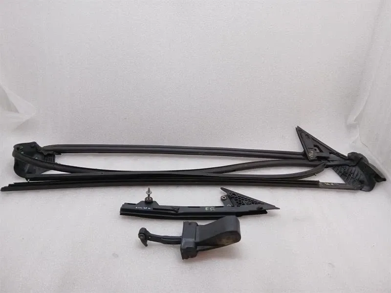 Porsche 911 992 Cabriolet Right Door Seal 992837640E Door Seals 992837392A