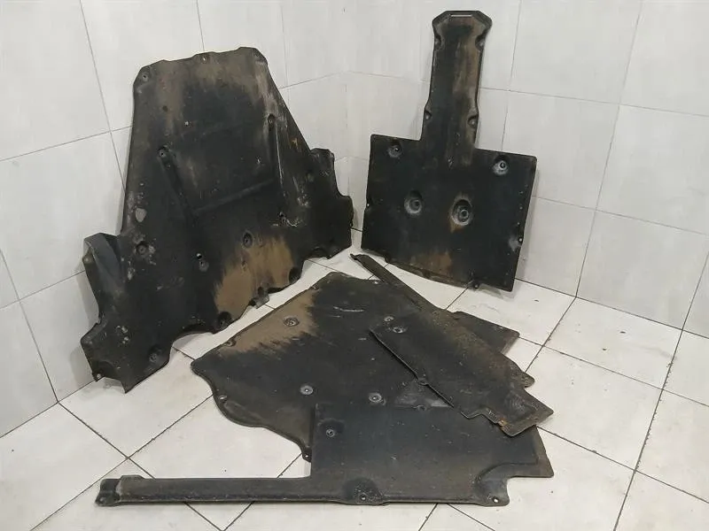 Porsche 911 (991) Porsche 911 991 C4 Undertray Set 99150460105 Underbody Trim Set Body type: Coupe
Fuel: Petrol