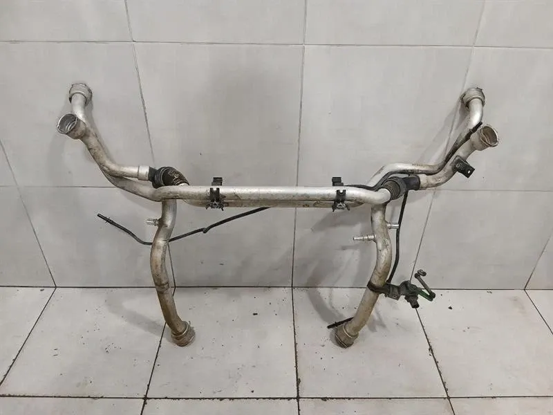 Porsche 911 (991) Porsche 911 991 cooling pipe 99110671102 cooling water hose hose Body type: Coupe
Fuel: Petrol
