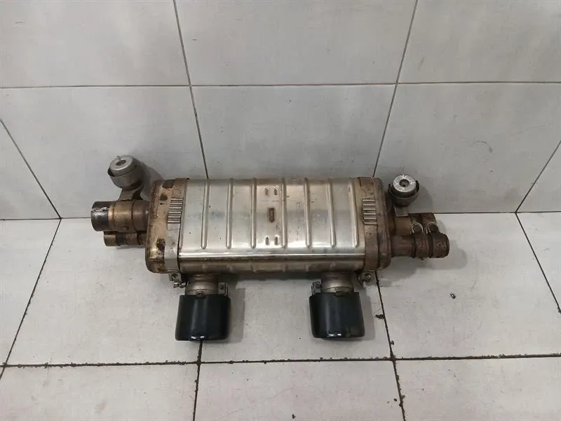 Porsche 911 (991) 17-19 Porsche 911 991 OEM Sport Exhaust MK2 9P1251053A Exhaust Silencer Body type: Coupe
Fuel: Petrol