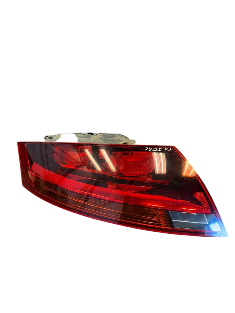 Audi TT (8J) задняя фара (левая) 8J0945095G 8J0945095L Tail light left AUDI TT (...