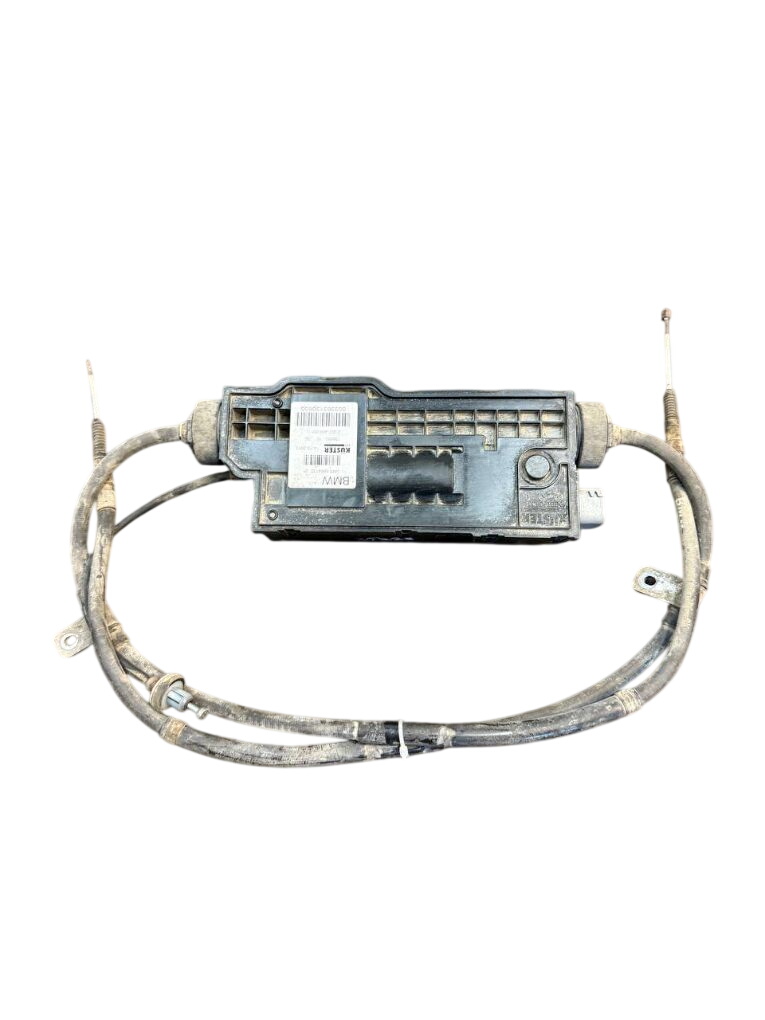BMW 7 (F01 / F02 / F03 / F04) Parking brake motor / actuator 34436864132 6864132 34436882005 Parking brake m...