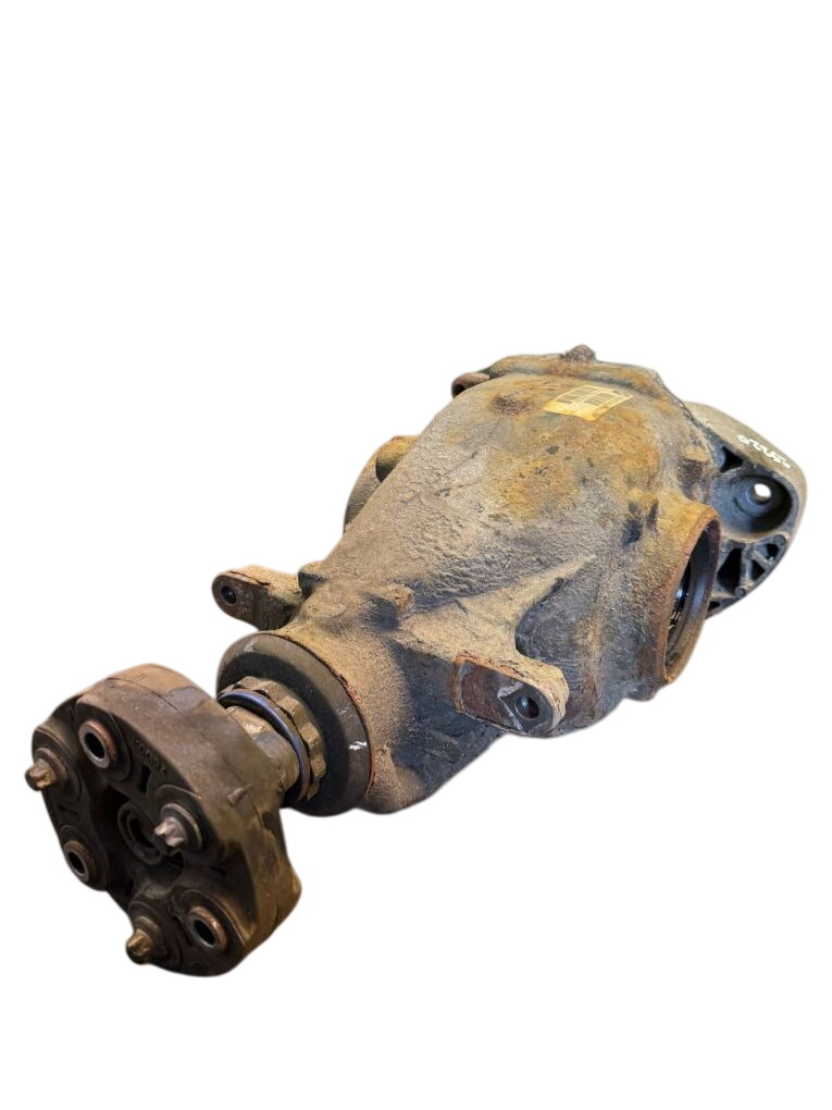 BMW 3 (F30 / F31) Rear axle differential 7544873 33107544874 Rear axle differential BMW ...