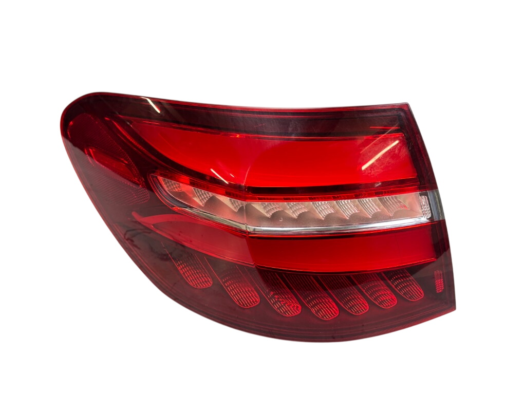Mercedes-Benz GLC (X253) задняя фара (левая) A2539060900 Tail light left MERCEDES-BENZ GLC (...