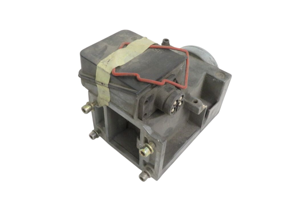 Mercedes-Benz 200 - 500 / E (W124) Mass Air-Flow Sensor 0005429614 A0005429614 Mass Air-Flow Sensor MER...
